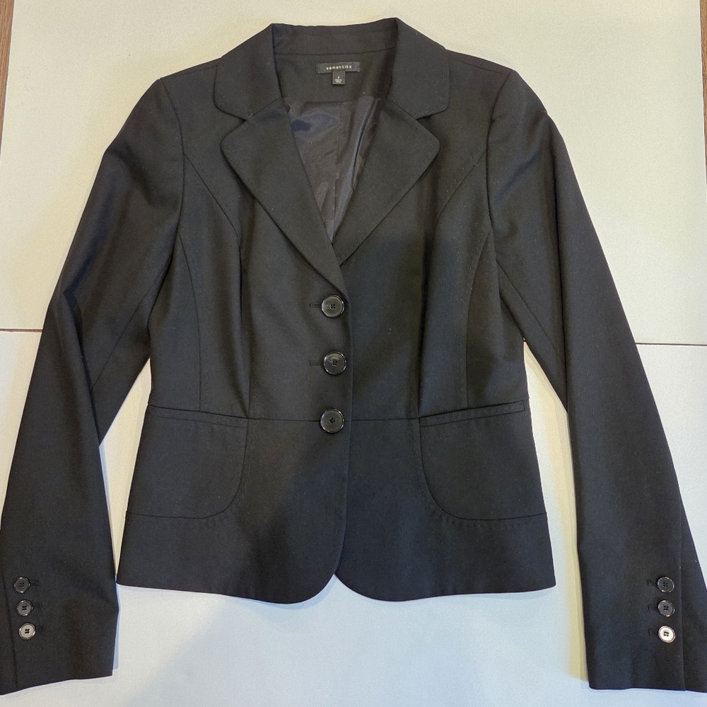 Semantiks Women's Classic Black Blazer